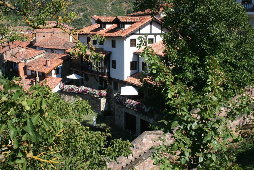 Apartamentos Casa De La Abuela Potes Exterior foto